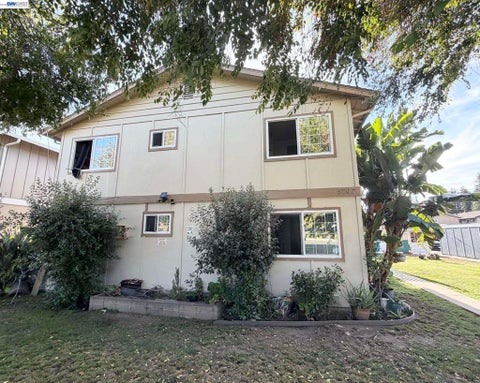 Tiny photo for 5747 Almaden Rd RD, San Jose, CA 95118 (MLS # 41151560)