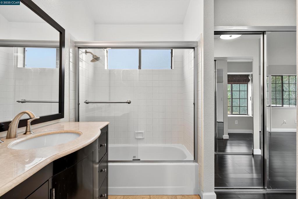 DEVONWOOD - Residential Lease