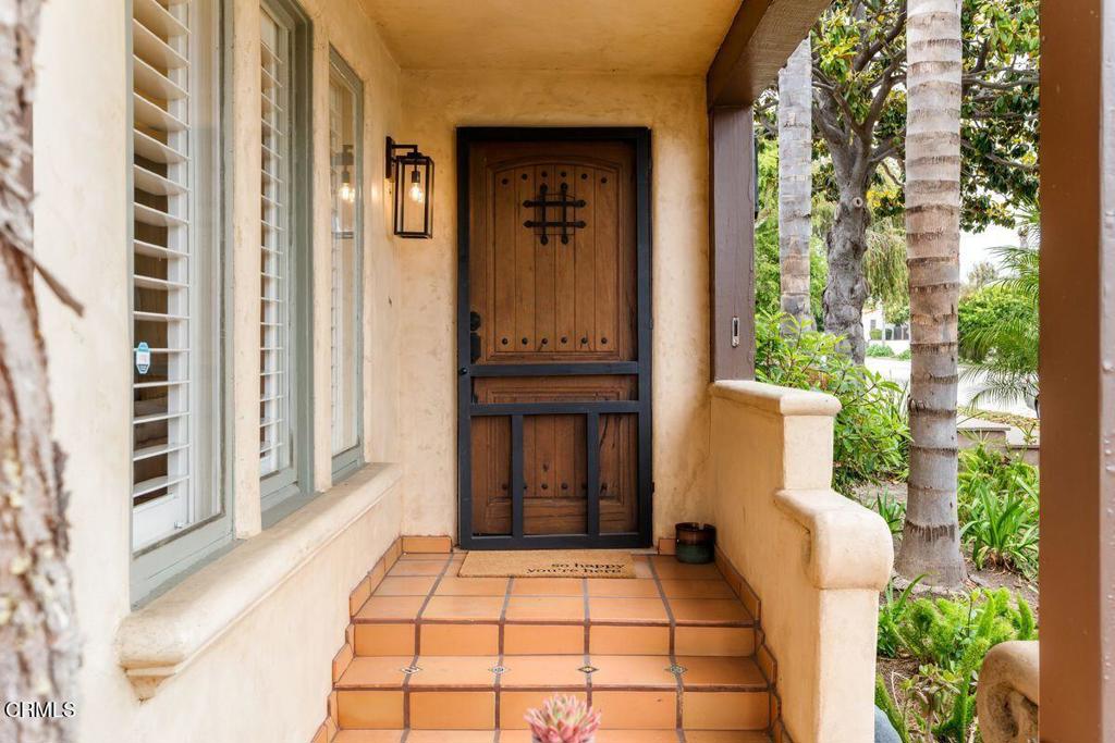457 Coronado Street