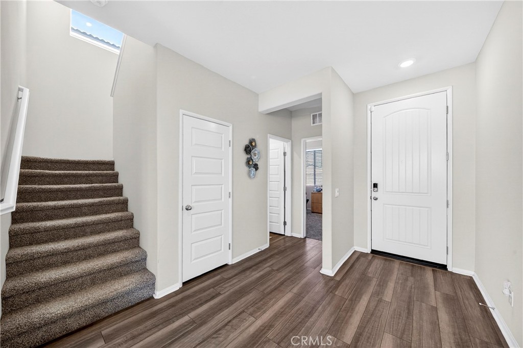 35357 Hutchinson Place