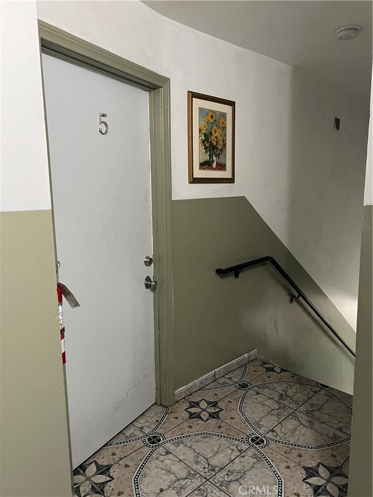 Properties 1 6131 5 Afton