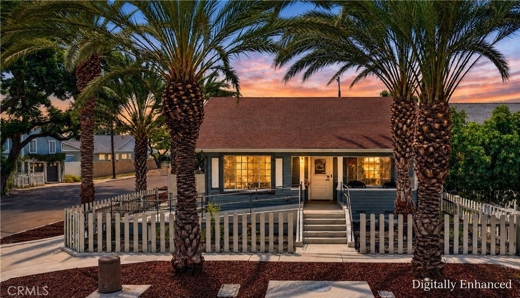 2700 W Olive Avenue