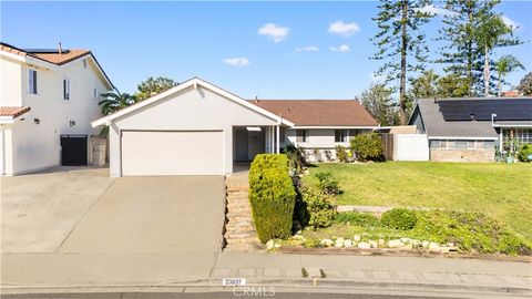 Photo of 23837 Twin Pines Ln, Diamond Bar, CA 91765 (MLS # TR26003688)