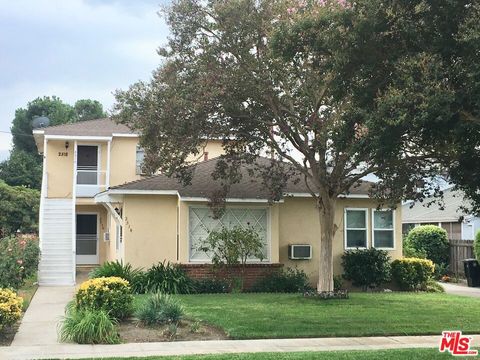 Photo of 2514 W Chandler Boulevard, Burbank, CA 91505 (MLS # 26835545)