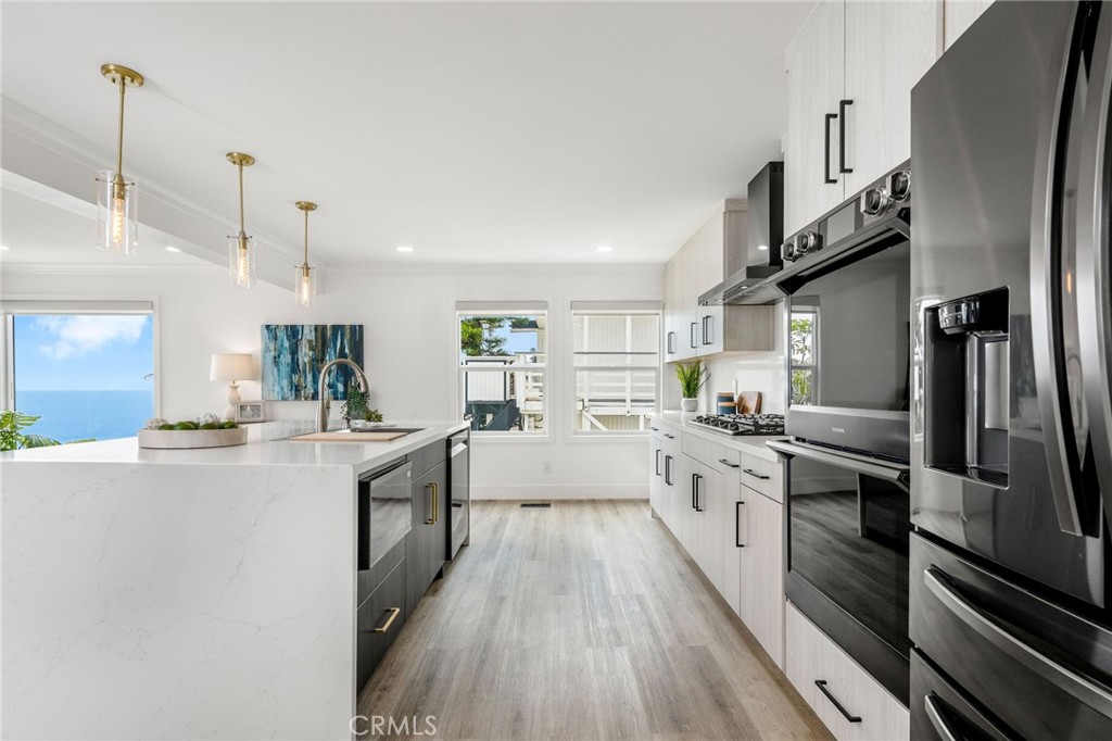 32015 Point Place, Laguna Beach CA 92651 - Photo 11