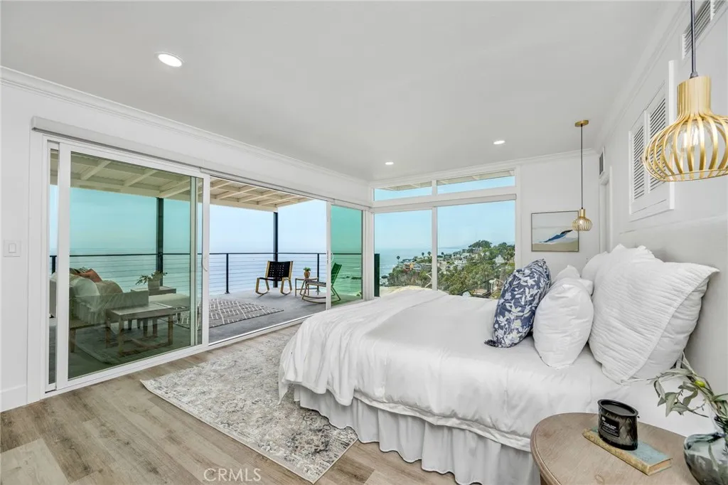 Laguna Beach, California 92651, United States, 4 Bedrooms Bedrooms, ,2 BathroomsBathrooms,Residential,Active,161930