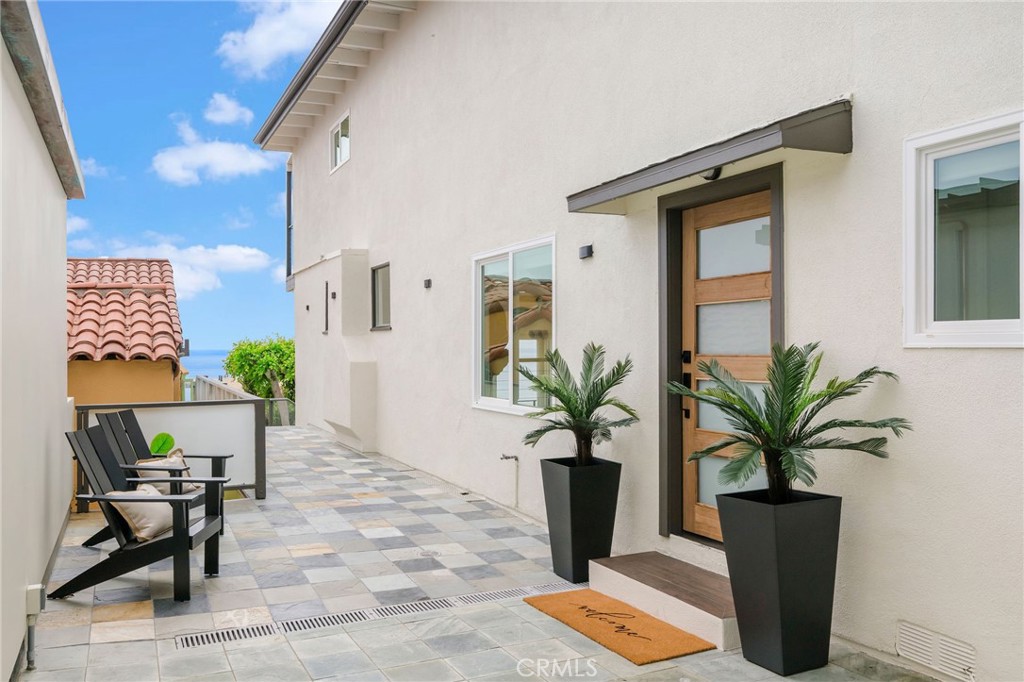 32015 Point Place, Laguna Beach CA 92651 - Photo 6
