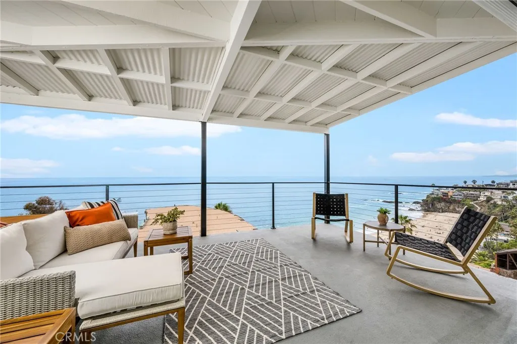 Laguna Beach, California 92651, United States, 4 Bedrooms Bedrooms, ,2 BathroomsBathrooms,Residential,Active,161930