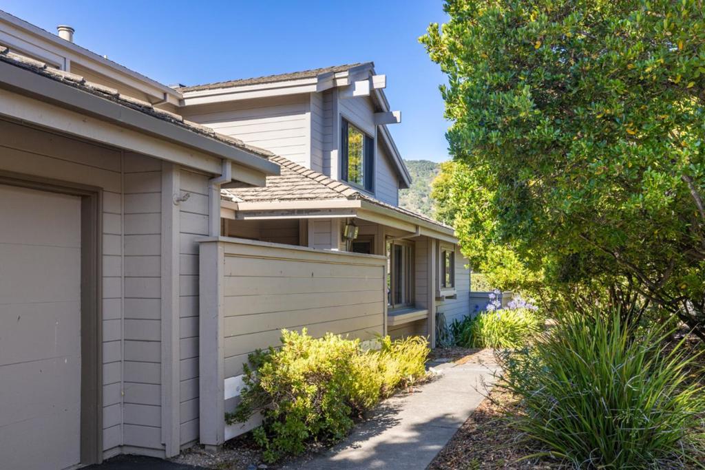135 White Oaks Lane