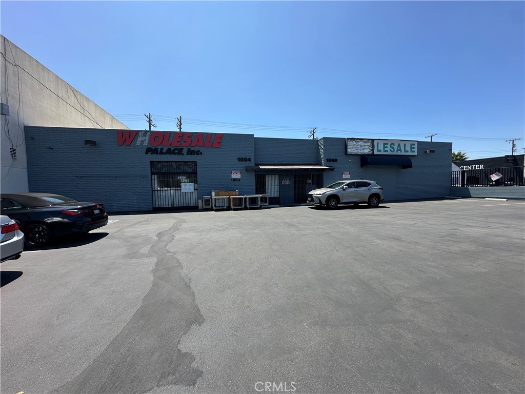 Freestanding commercial building in prime Burbank location now available for lease. ±5,196 SF building on a ±9,937 SF gated lot. Zoned BUM2-C4, suitable for retail, showroom, wholesale, or light industrial use. Currently operating as a tobacco wholesale business, offering products such as cigars, cigarettes, hookah, and other smoke shop items. Features include one roll-up door, ±14 ft ceilings, 200 amps (2x100 panels), HVAC (2021), roof (2020), and 3 restrooms. Includes 7 standard + 1 ADA parking. Available now—immediate occupancy if tenant purchases existing inventory. Lease rate $2.50/SF/month Modified Gross. 3–5 year term preferred. Located at signalized corner across from Costco with excellent access to I-5, Burbank Airport, and major studios. Turnkey business opportunity optional.*