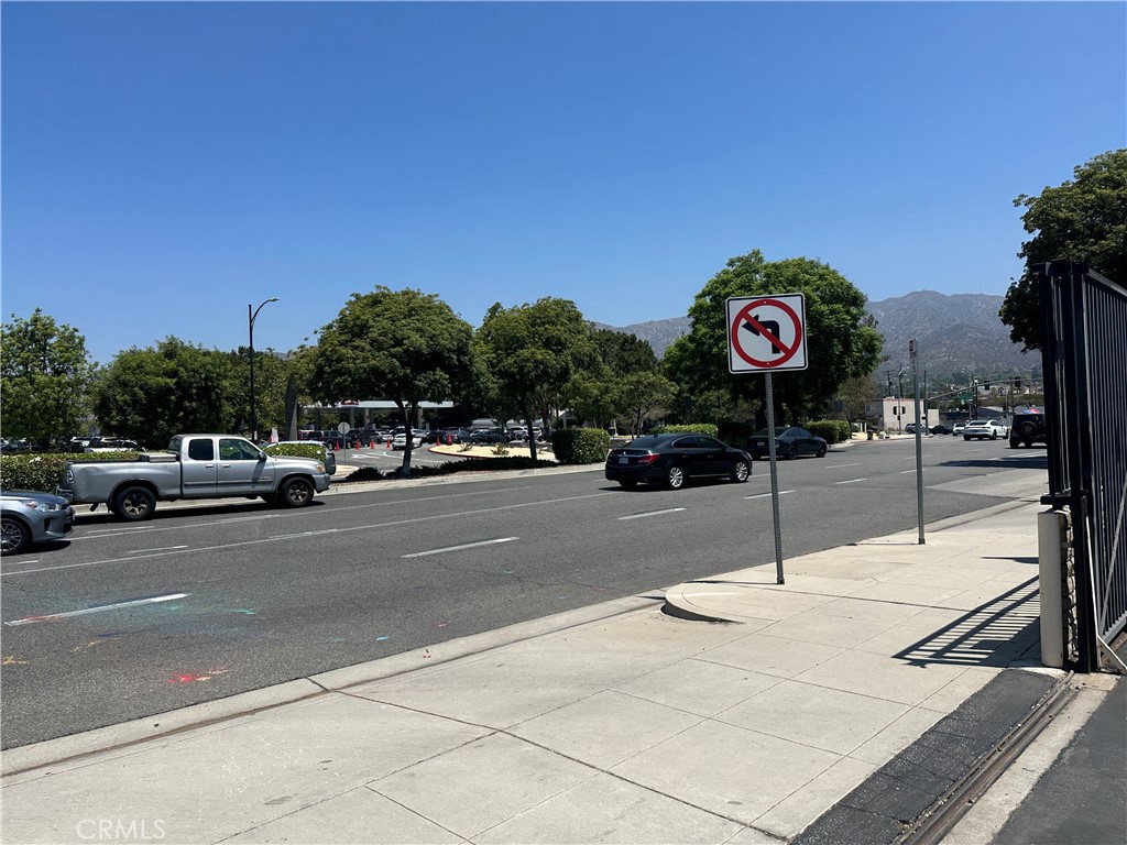 Properties 3 1004 W Burbank Boulevard