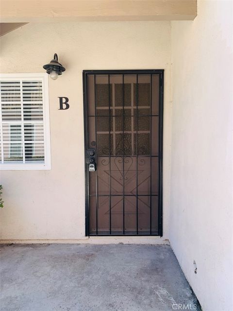 Photo of 410 21st Street #B, Huntington Beach, CA 92648 (MLS # OC26103170)