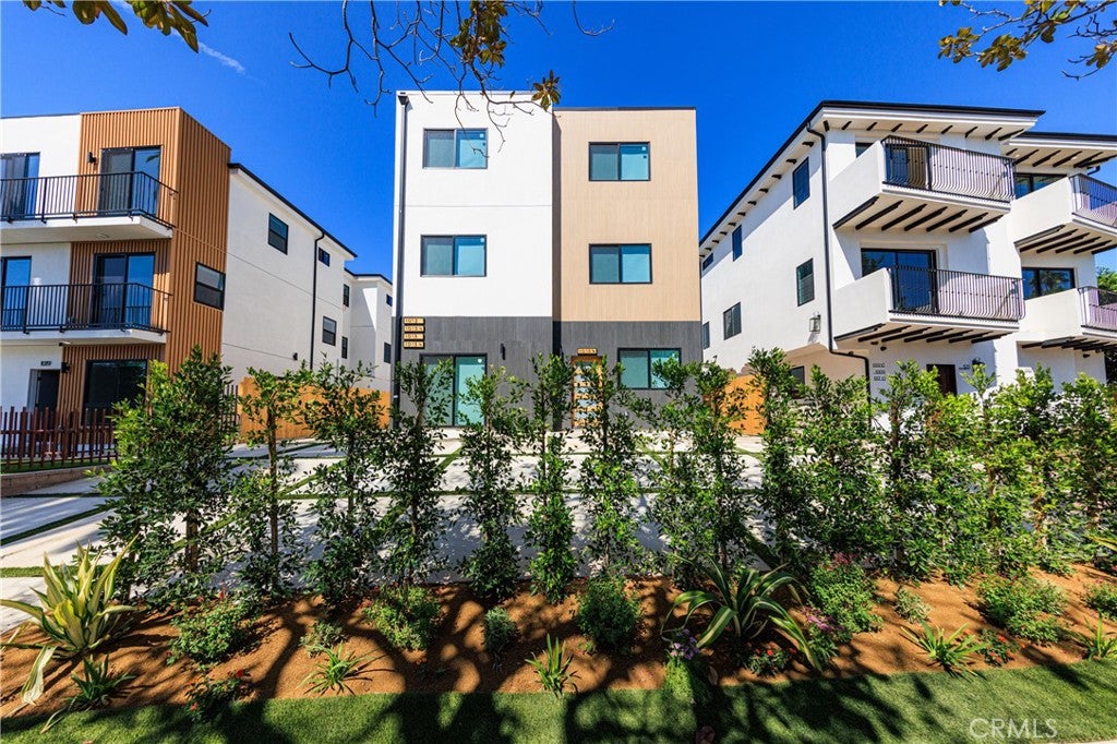 1015 S Citrus