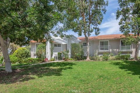 3303 Via Carrizo A Laguna Woods CA 92637