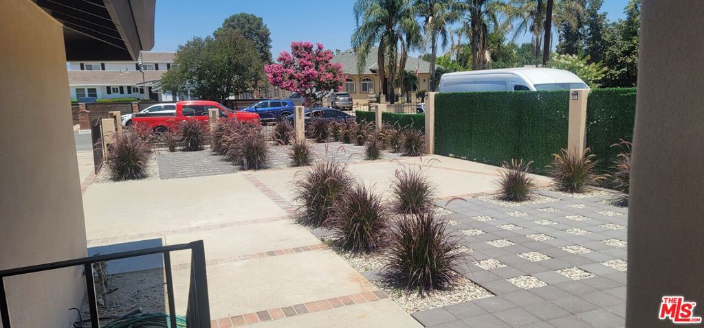 20454 W Strathern Street