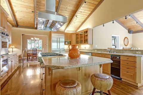 Photo of 153 Devonshire Boulevard, San Carlos, CA 94070 (MLS # ML82037561)