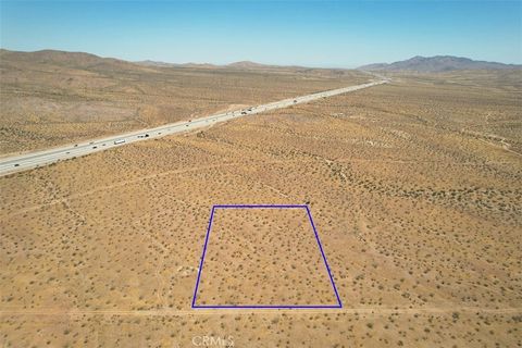 Photo of 6 Kimshew Street, Apple Valley, CA 92307 (MLS # HD26042864)