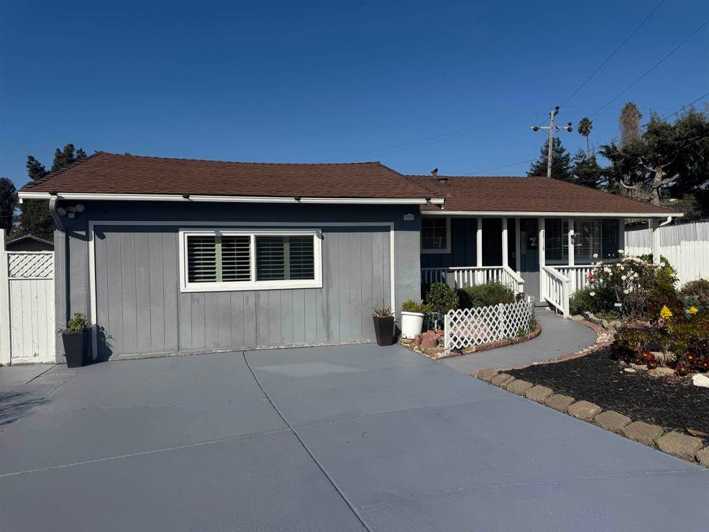Photo of 2716 Wiswall Dr, Richmond, CA 94806 (MLS # 41123045)