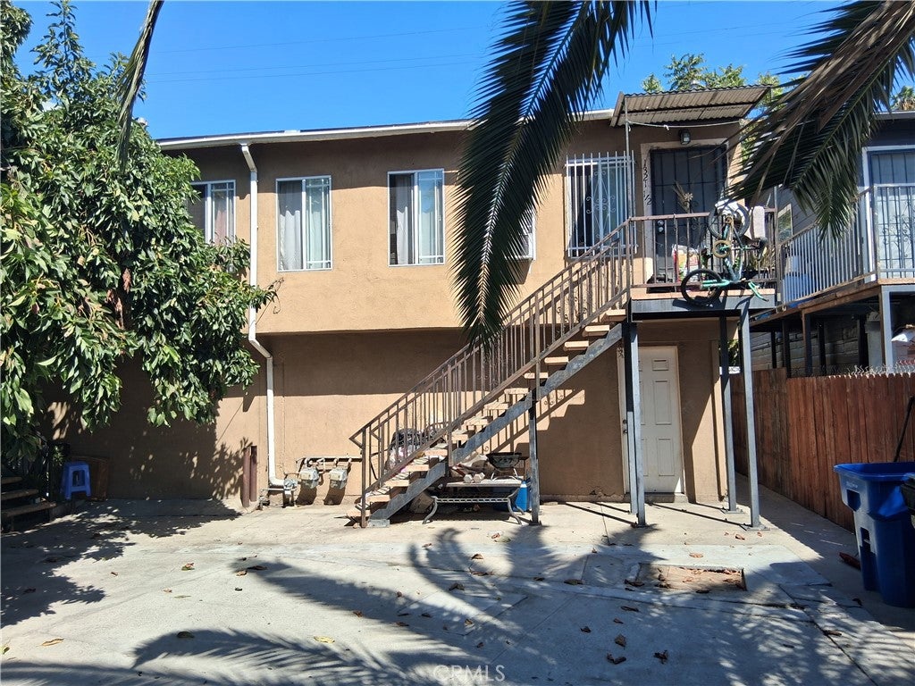 1321 E Adams