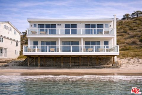 Photo of 20048 Pacific Coast Highway, Malibu, CA 90265 (MLS # 25626091)