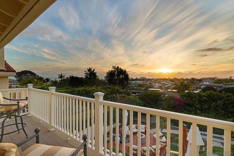 Tiny photo for 743 Marsolan Ave Ave, Solana Beach, CA 92075 (MLS # 260005382SD)