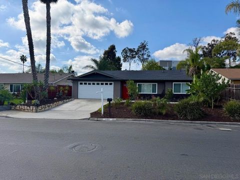 Photo of 1188 Waxwing Dr. Dr, Vista, CA 92083 (MLS # 260003059SD)