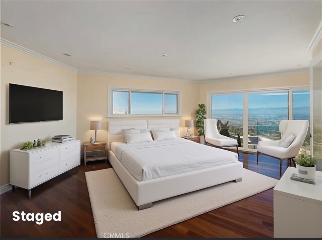 3311 Crownview Drive