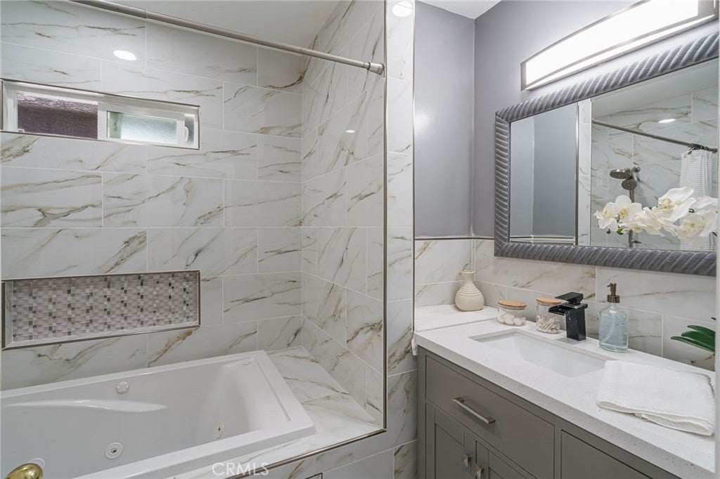 7901 La Carta Circle