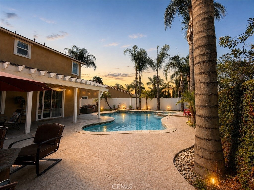 14586 Willow Leaf Road