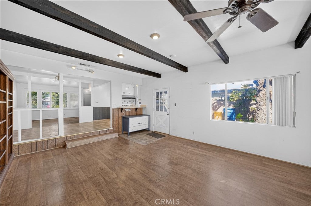 6328 Pico Vista