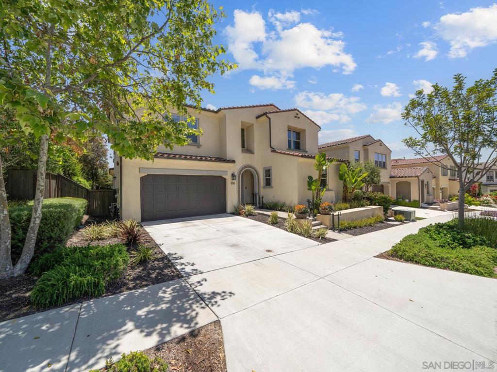 916 Camino Aldea