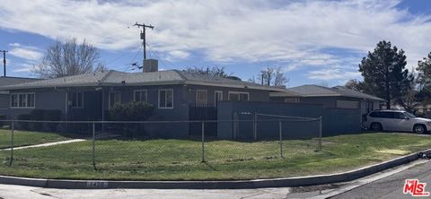 Photo of 1420 Indian Sage Road, Lancaster, CA 93534 (MLS # 26660389)