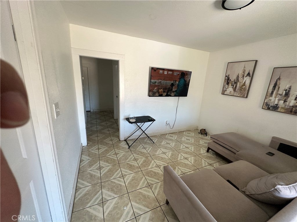 1116 W 78th