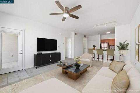 Photo of 1060 S 3Rd St St #202, San Jose, CA 95112 (MLS # 41128850)