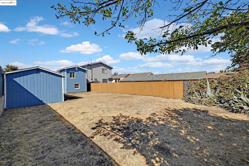 7200 Favor St