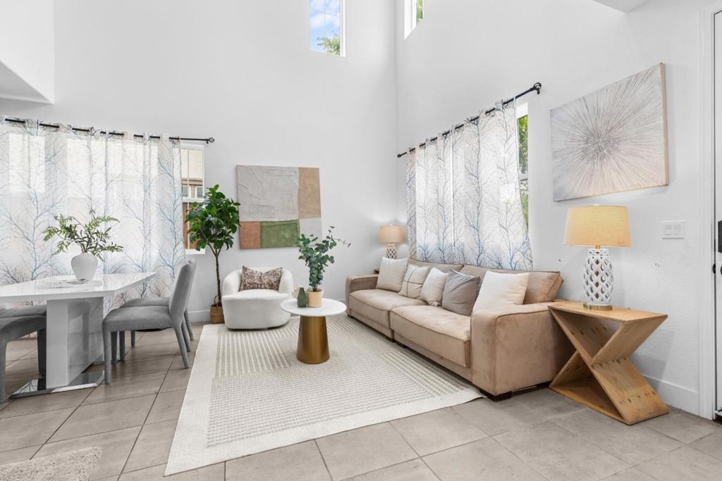47520 Kinner Falls