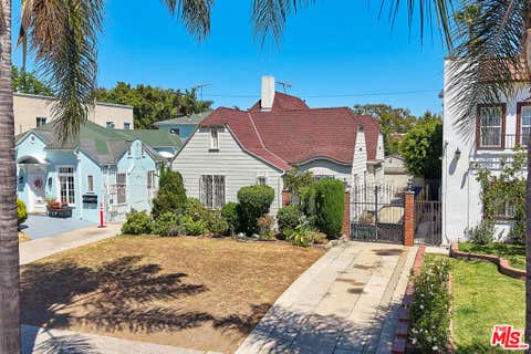 Photo of 810 S Norton Avenue, Los Angeles, CA 90005 (MLS # 26863049)