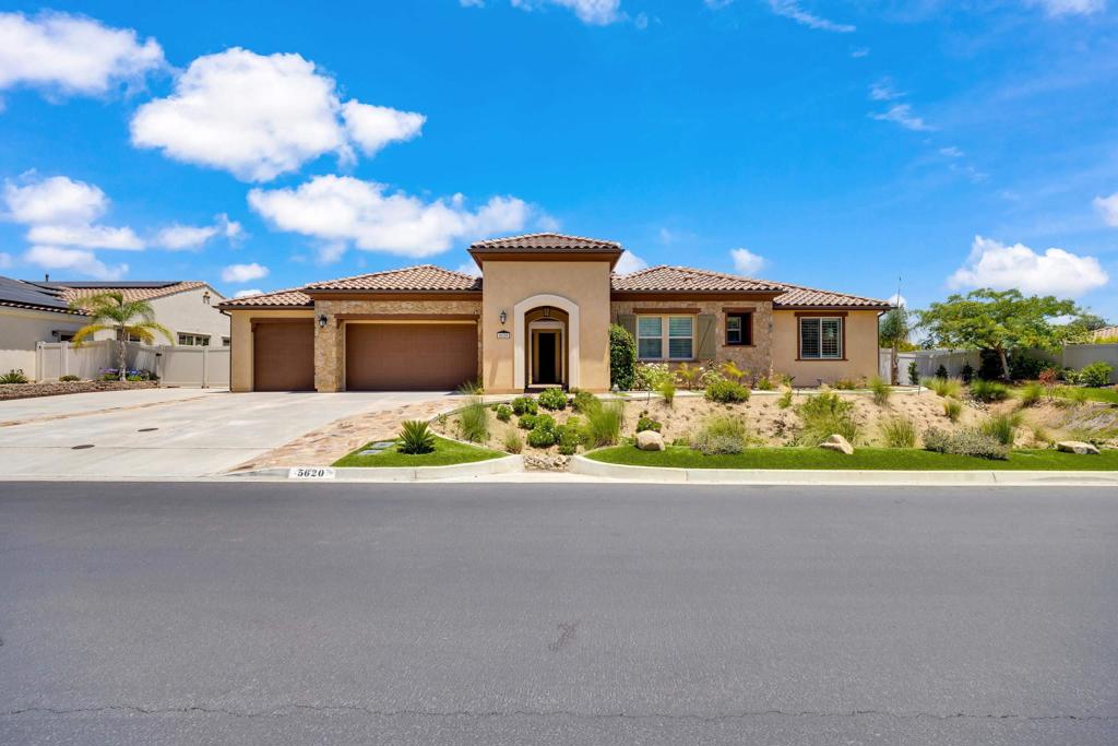 5620 Rancho Del Caballo