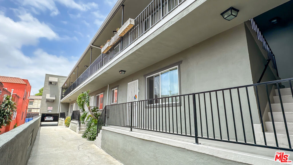 1241 N Fairfax Avenue