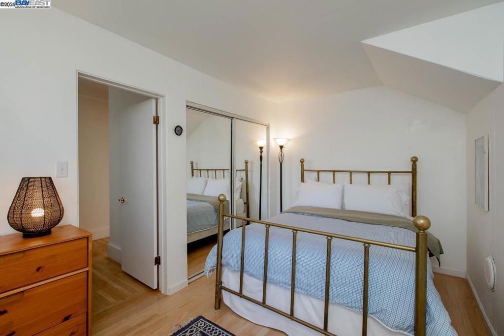 CENTRAL ALAMEDA - Residential Income