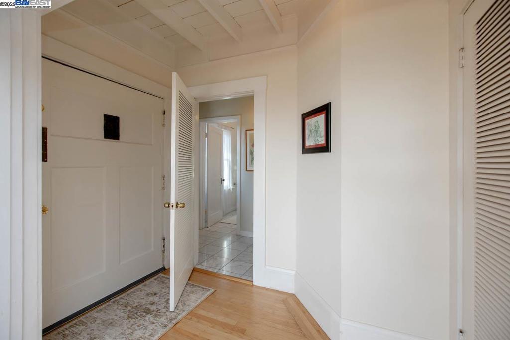 CENTRAL ALAMEDA - Residential Income