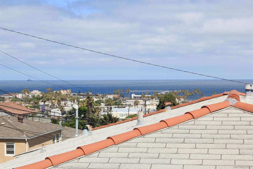 4551 Santa Monica Ave