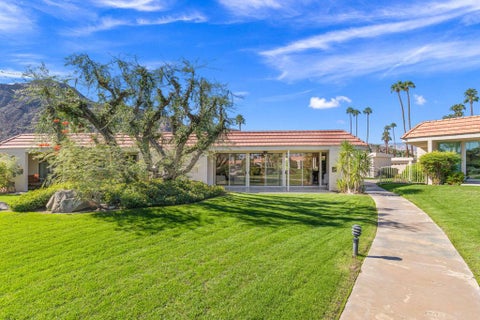 Photo of 45890 Hopi Road, Indian Wells, CA 92210 (MLS # 219155062DA)