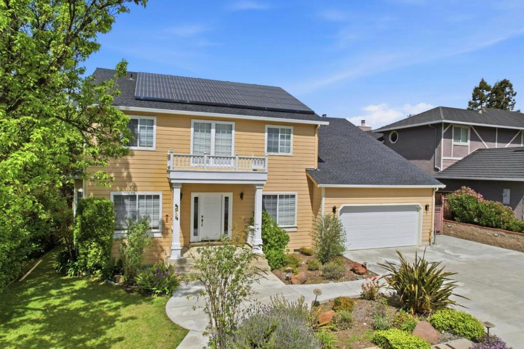 1129 Foxhurst Way