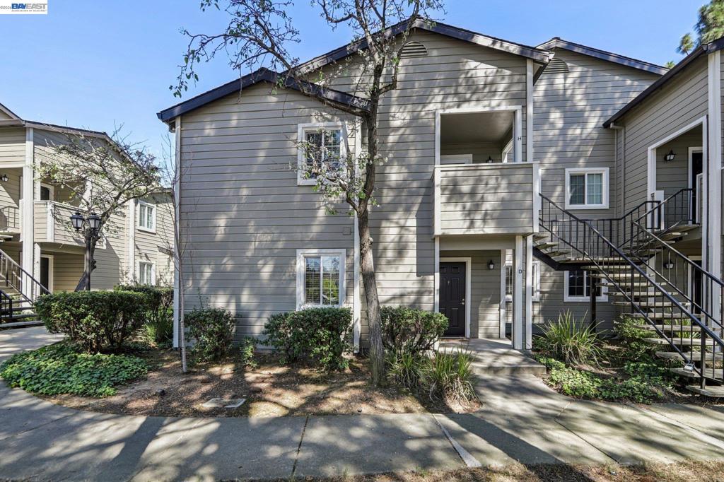 630 Canyon Oaks Drive Dr D, Oakland CA 94605