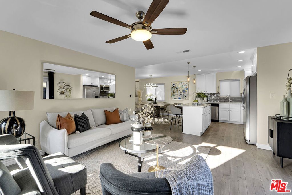 listing image 130726970344160831996