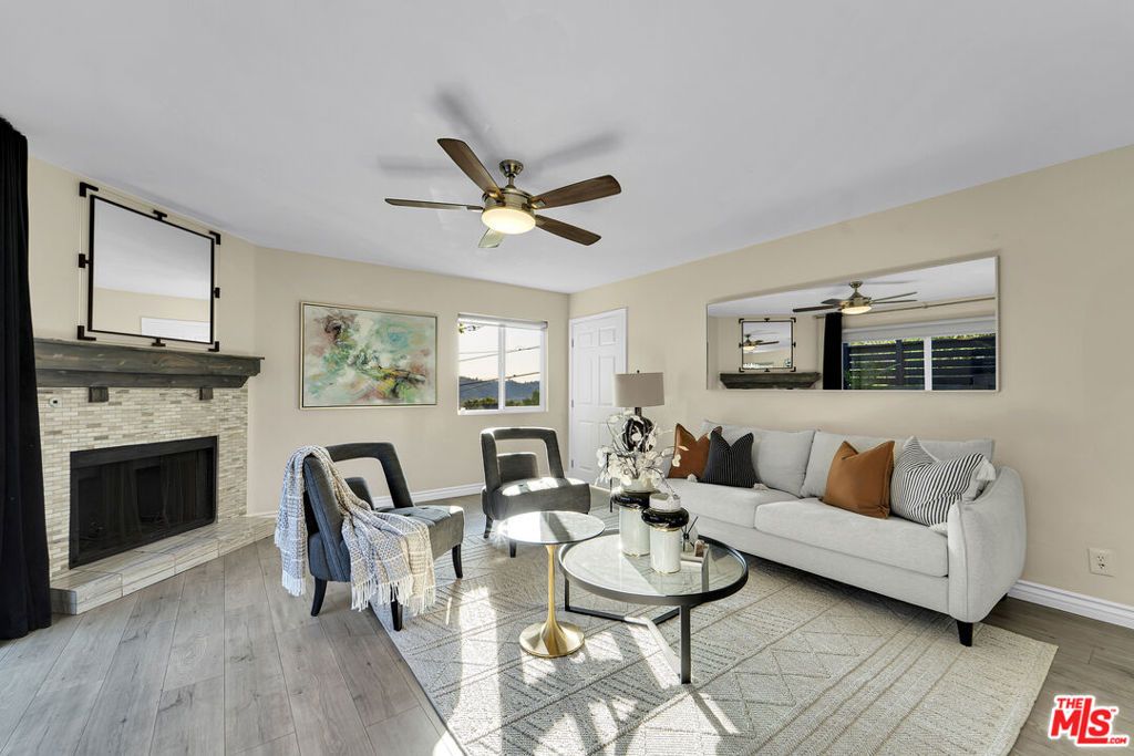 listing image 130721804606582743649