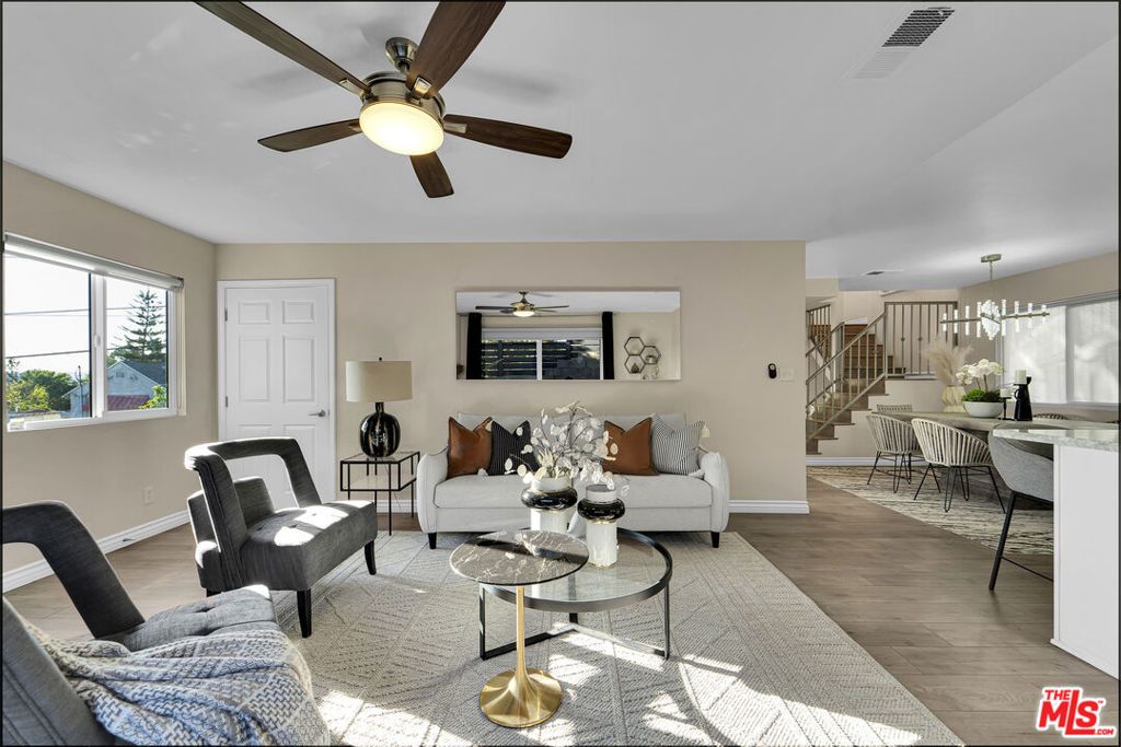 listing image 130721069094143623803
