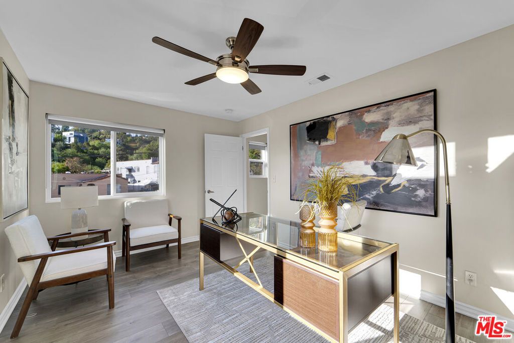 listing image 130721266992471991325