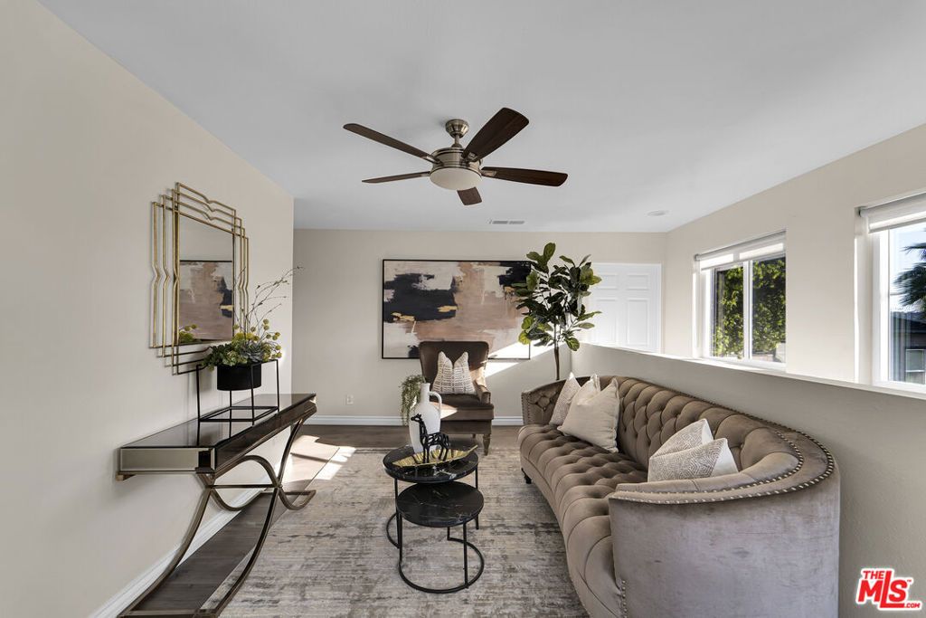listing image 130720990299071687577